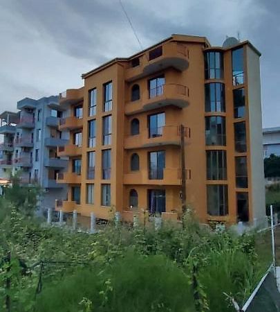 Rigandi Apartment Драч Екстериор снимка